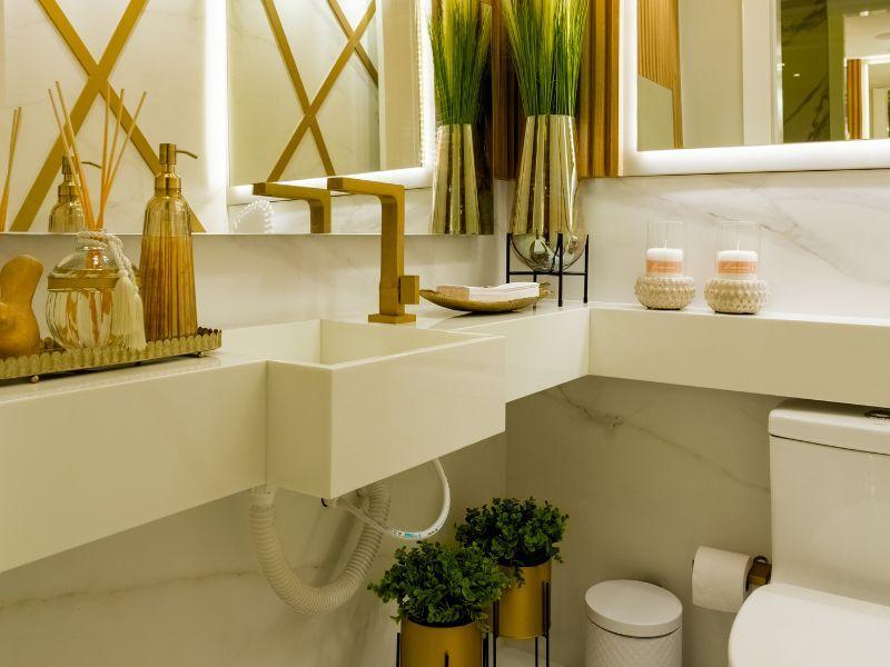 Imagem de móveis de banheiro com linhas retas e cores neutras