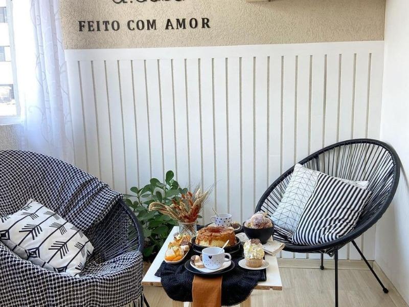 Painel ripado para sala de estar em EVA autocolante corta e cola