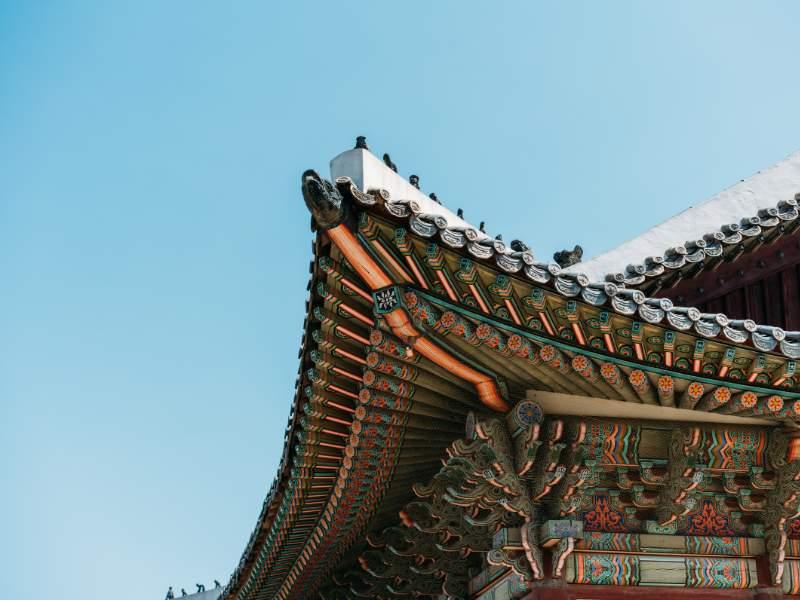 vigas talhadas da arquitetura asiática